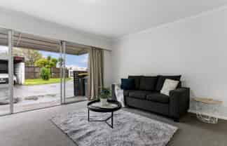 2/167 Shirley Road, Papatoetoe