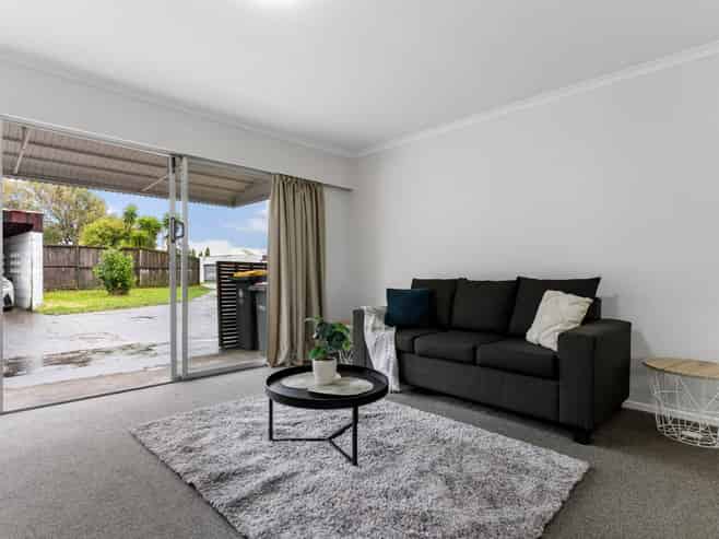 2/167 Shirley Road, Papatoetoe
