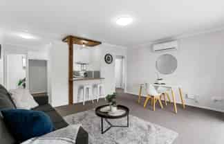 2/167 Shirley Road, Papatoetoe