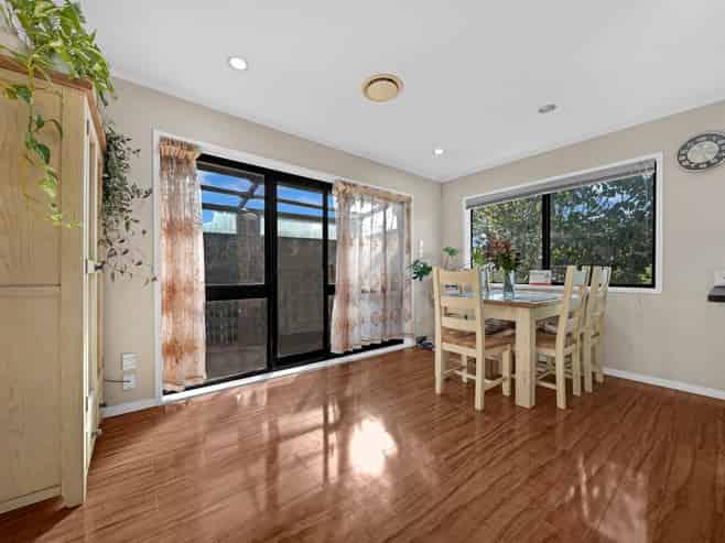 18 Mark Edward Drive, Half Moon Bay