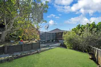 18 Mark Edward Drive, Half Moon Bay