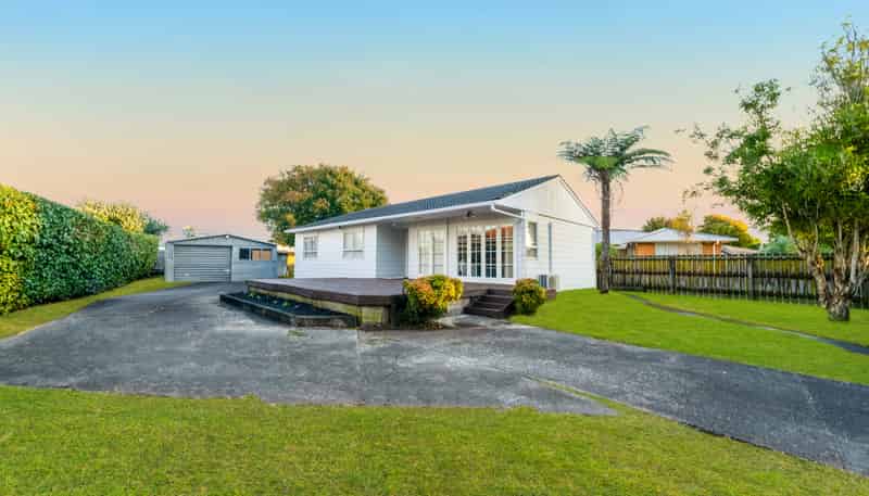 8 Pukeroa Place, Papakura