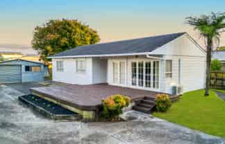 8 Pukeroa Place, Papakura