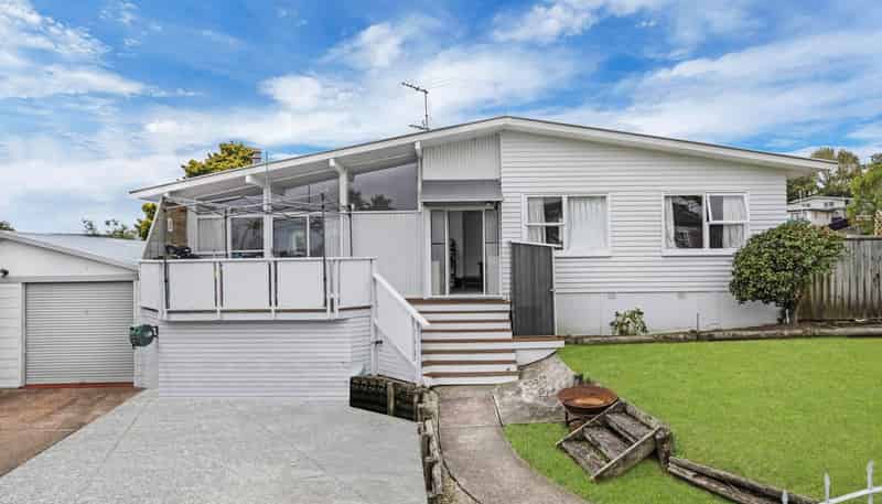 8  Malvina Place, Bucklands Beach