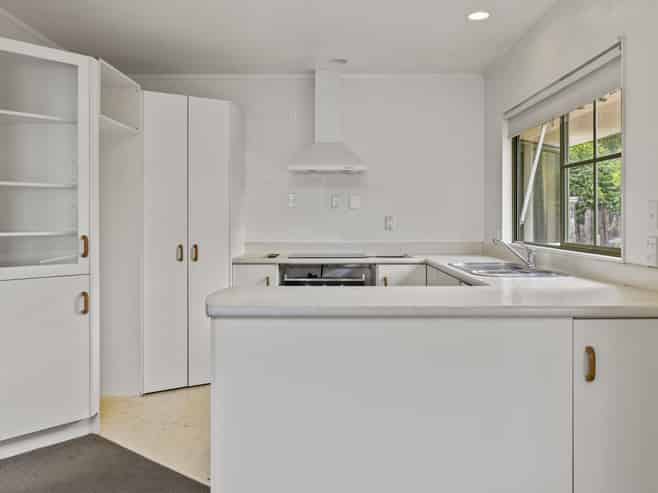 1/8 Kathleen Place, Rainbow Point