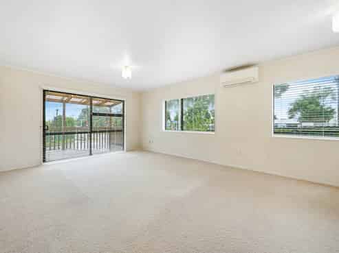 2/60 Flanshaw Road, Te Atatu South