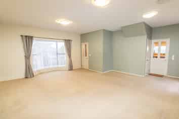 4 White Pine Avenue, Woodridge