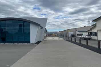 High-Profile Property with Modern Showroom