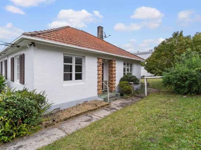 24 Bonnie Brae Road, Meadowbank