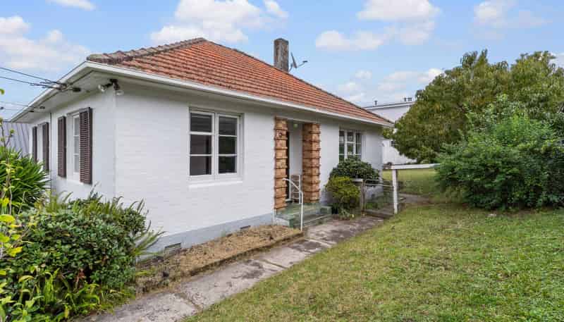 24 Bonnie Brae Road, Meadowbank