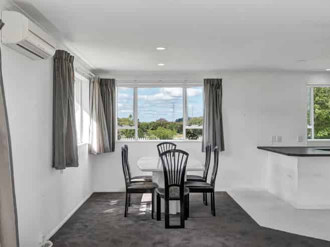 23 Swansea Road, Stratford