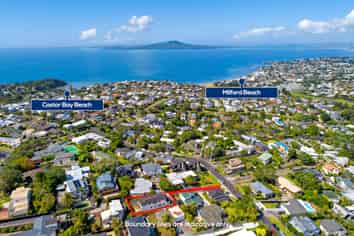 2/11A Parr Terrace, Castor Bay