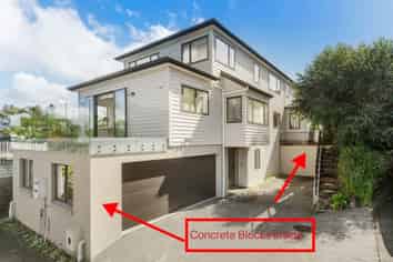 2/11A Parr Terrace, Castor Bay