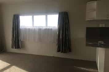 14/19a Verbena Road, Birkdale