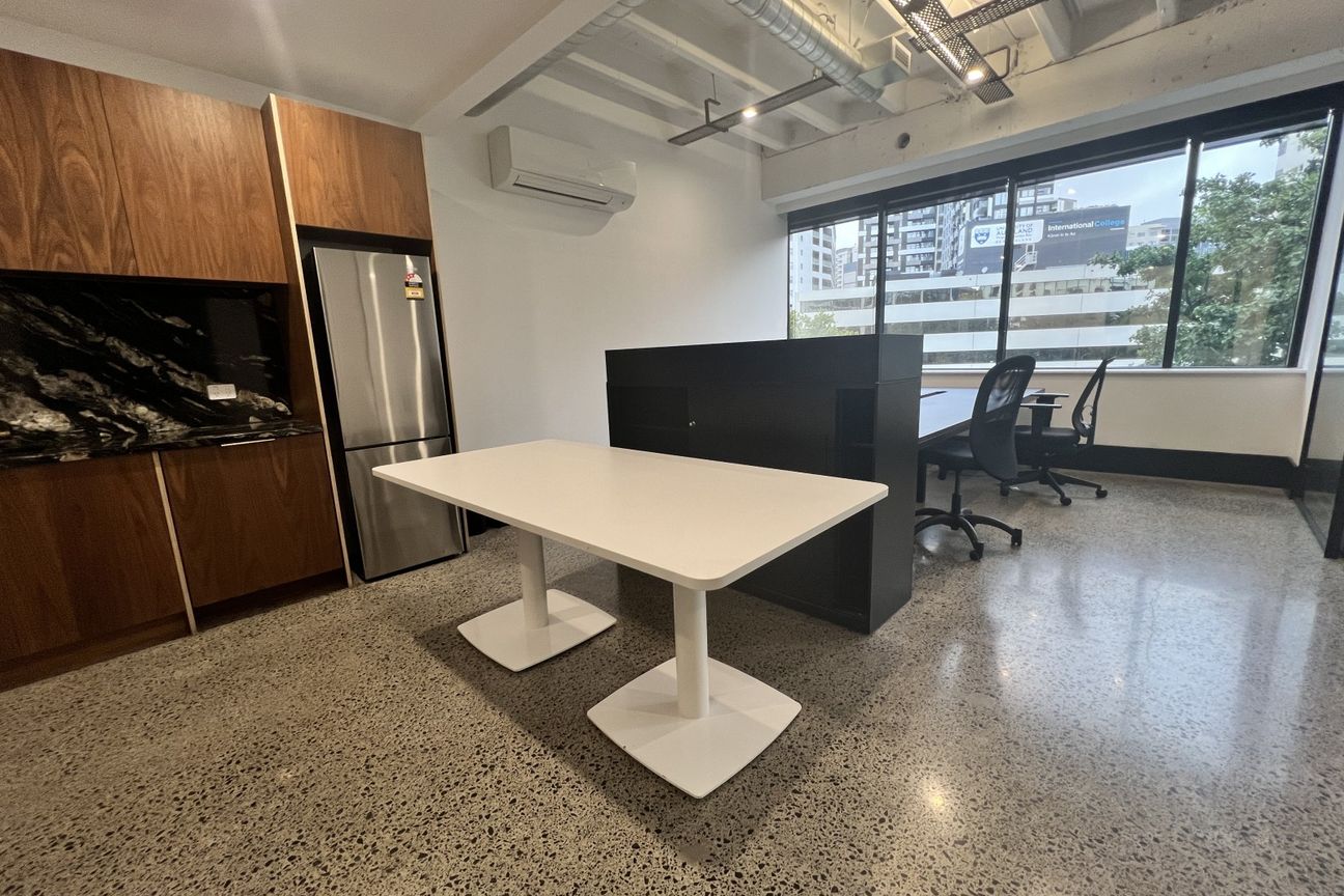 Modern Turnkey Office | Superb Value - Vista 4