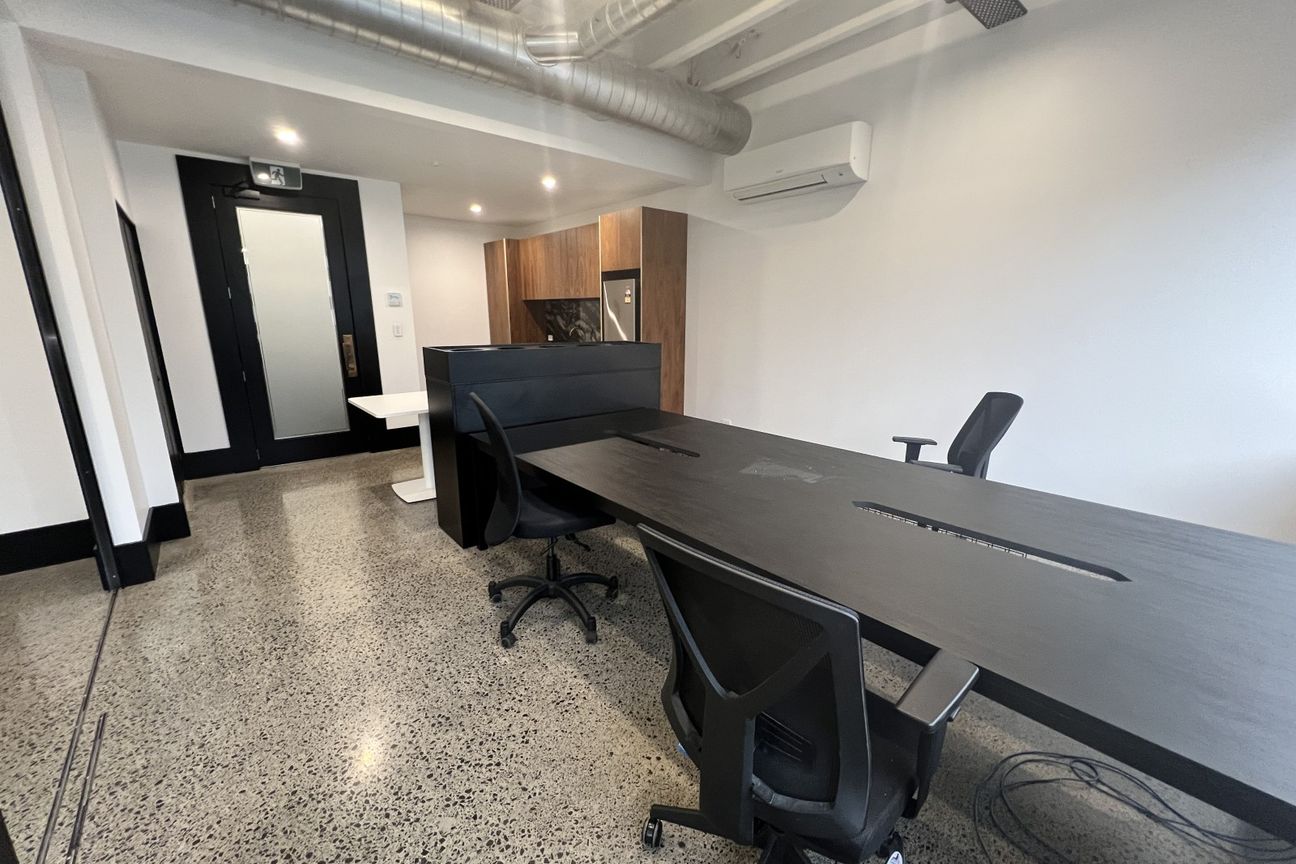 Modern Turnkey Office | Superb Value - Altro