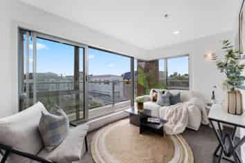 314/4 Wagener Place, Mount Albert