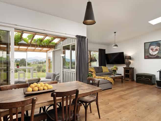 286 Delta Lake Heights, Renwick