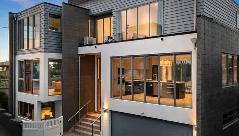 243D St Johns Road, Meadowbank