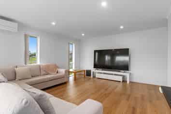 2 Cascade Crescent, Tikipunga