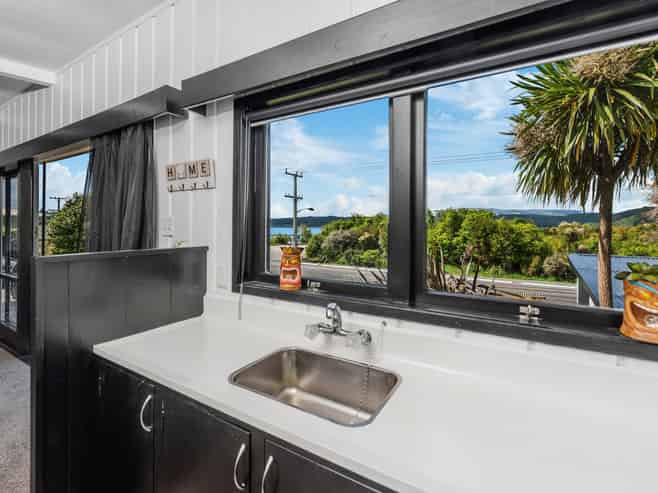 527 State Highway 33, Lake Rotoiti