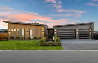 7 Veuve Drive, Lincoln