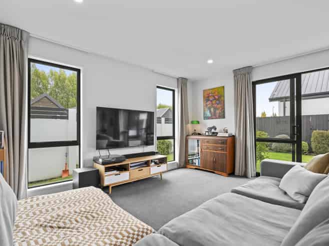 34 Sir John McKenzie Drive, Yaldhurst