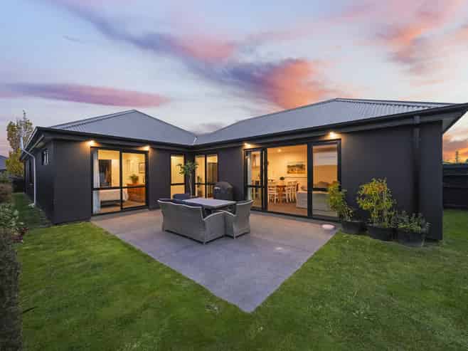 34 Sir John McKenzie Drive, Yaldhurst