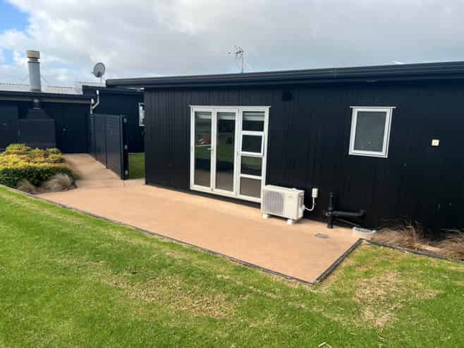 1/ Honey Road, Waiuku