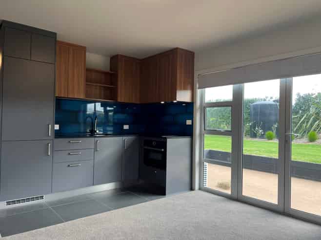 1/ Honey Road, Waiuku