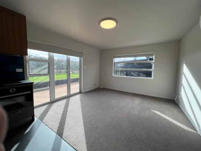 1/ Honey Road, Waiuku