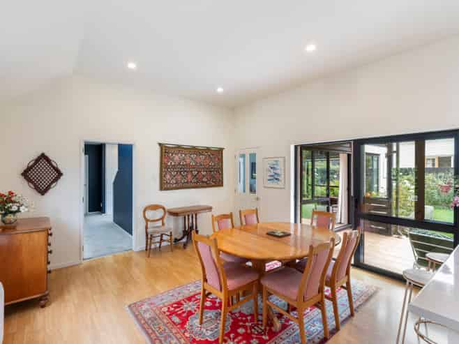 92 Innes Road, Saint Albans