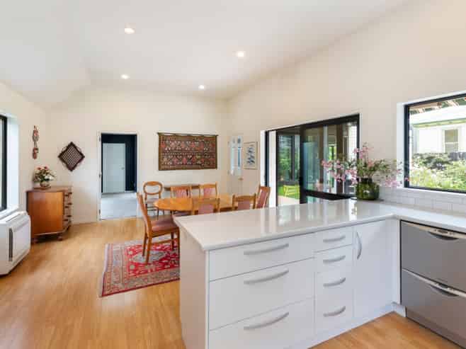 92 Innes Road, Saint Albans