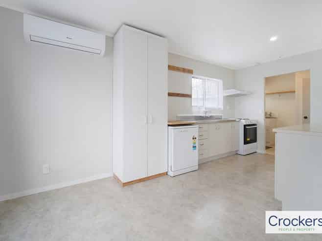 6 Templeton Place, Clendon Park