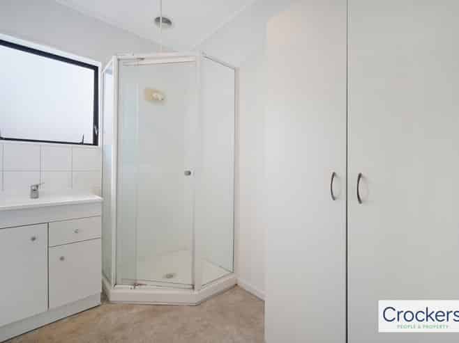 6 Templeton Place, Clendon Park