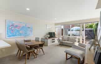 2/72 Sylvan Avenue, Northcote