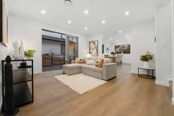 18 Castlebane Drive, Flat Bush