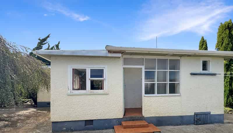 83 Surrey Road, Springvale