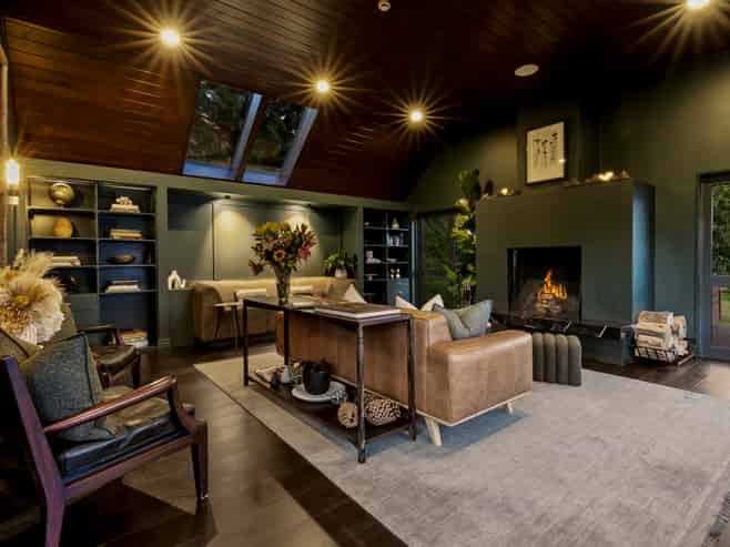 21 & 23 MacKinnon Terrace, Sunshine Bay