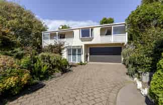 6A Leatham Avenue, Strandon