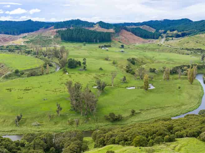 Stratholm, 31 Waihua Valley Road, Raupunga