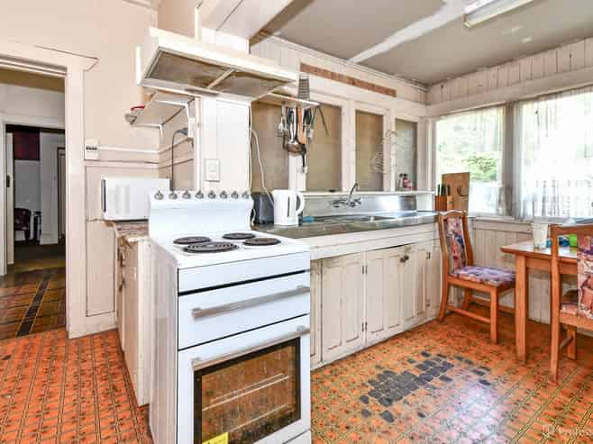 21 Gray Avenue, Mangere East