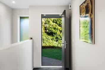 13 Muir Avenue, HALSWELL