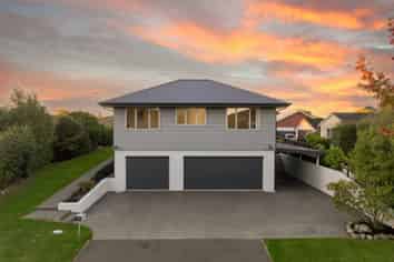 13 Muir Avenue, HALSWELL