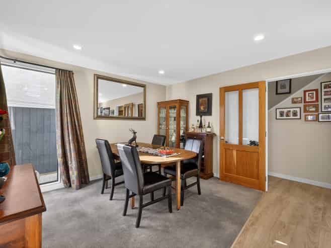 79 Holly Road, Saint Albans