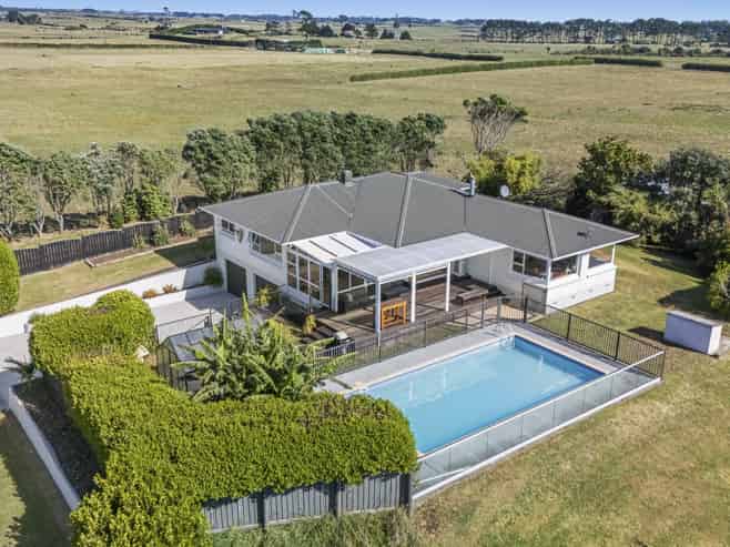 255 Kaihihi Road, Okato