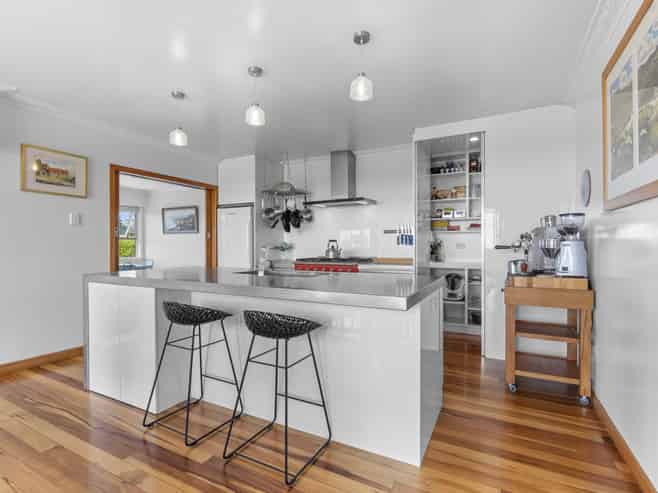 255 Kaihihi Road, Okato