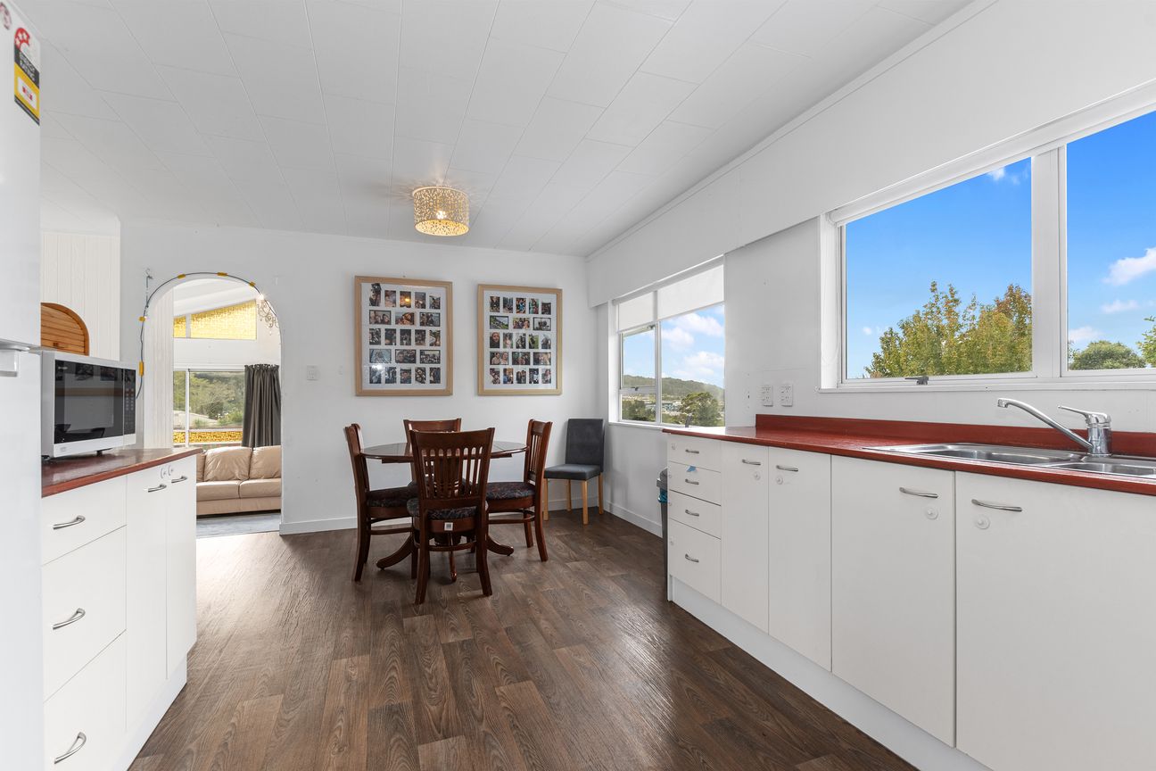 First Home Buyers & Investors Alert! - Vista 3