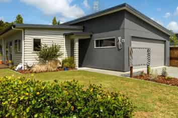 18 Rire Hau Lane, Pyes Pa