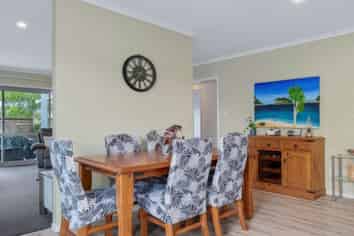 18 Rire Hau Lane, Pyes Pa